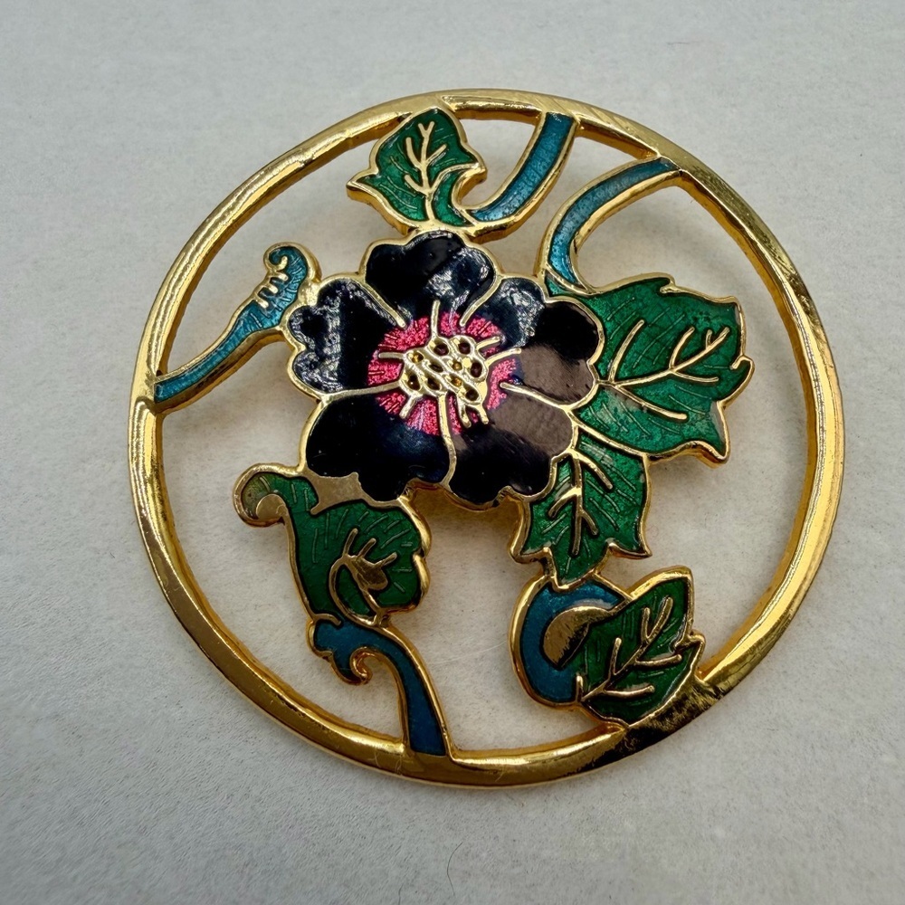 Vintage Cloisonné Brooch Black and Green. #144CLO